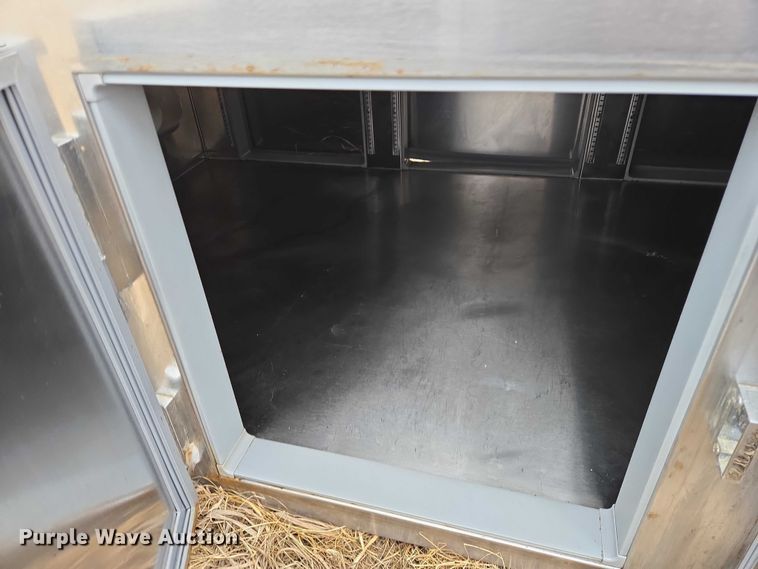 image for item EV5692 Kairak KRI-10S serving table