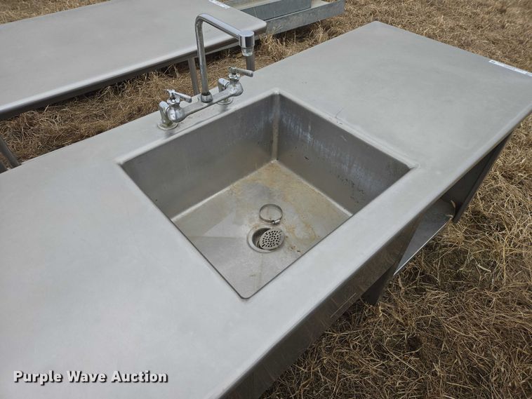 image for item EV5693 table