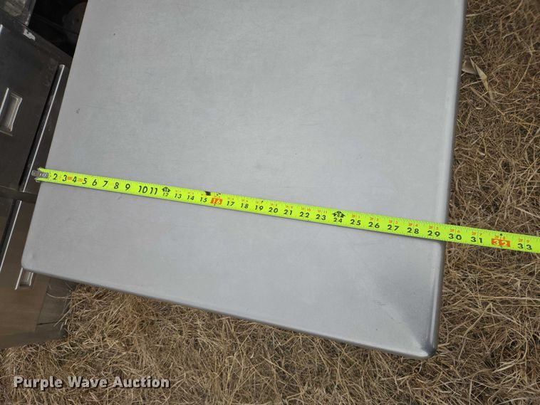 image for item EV5693 table