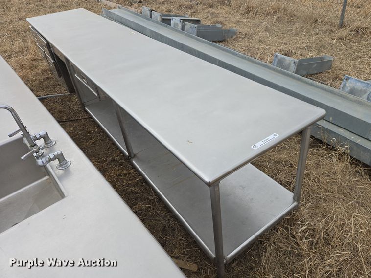 image for item EV5694 Table