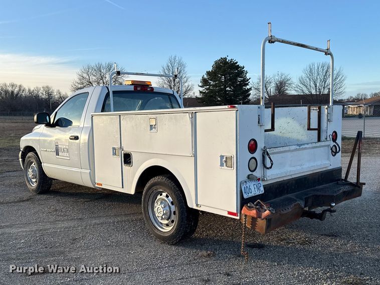 image for item EV7602 2005 Dodge Ram 2500 utility bed pickup truck