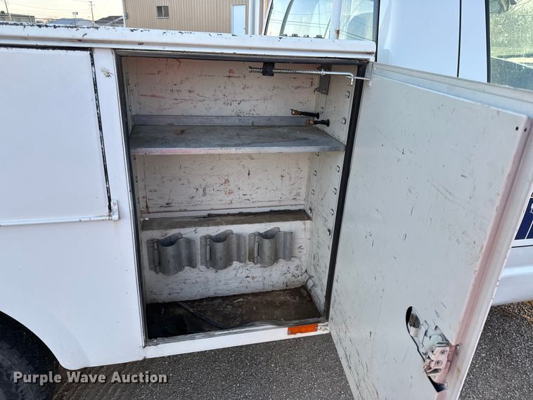 image for item EV7602 2005 Dodge Ram 2500 utility bed pickup truck