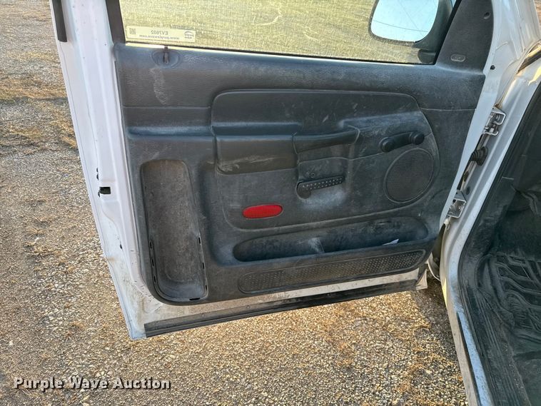 image for item EV7602 2005 Dodge Ram 2500 utility bed pickup truck