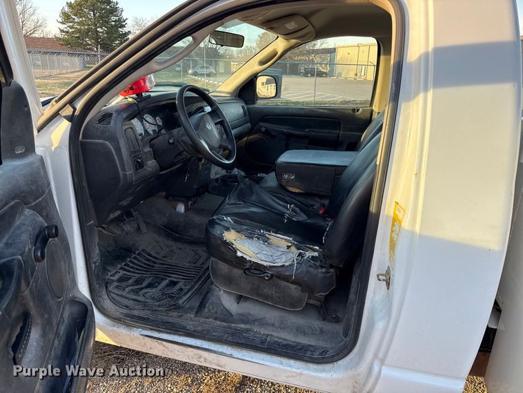 image for item EV7602 2005 Dodge Ram 2500 utility bed pickup truck