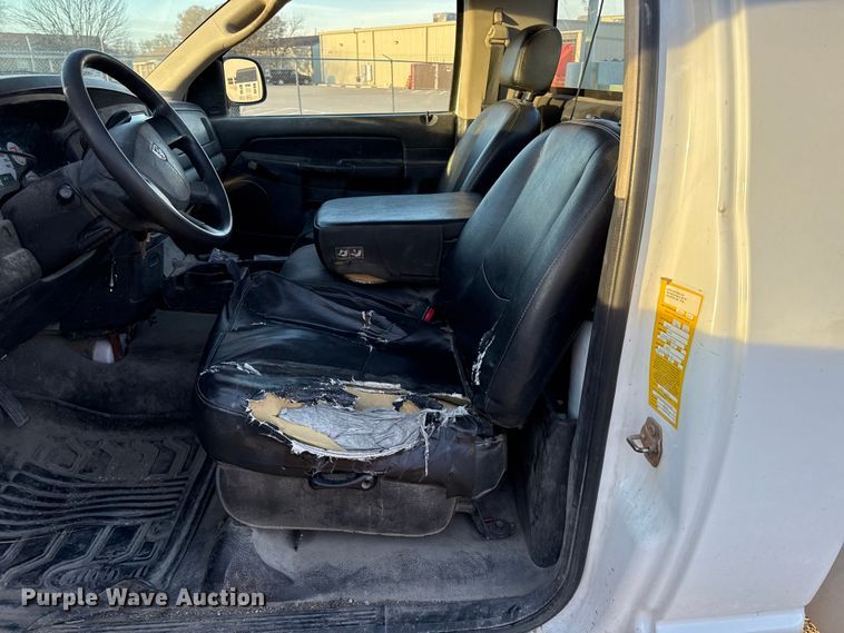 image for item EV7602 2005 Dodge Ram 2500 utility bed pickup truck