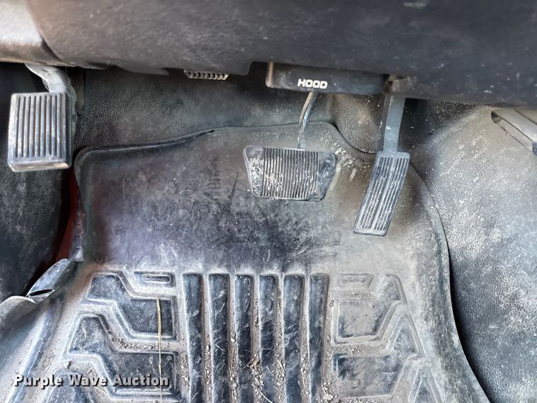 image for item EV7602 2005 Dodge Ram 2500 utility bed pickup truck