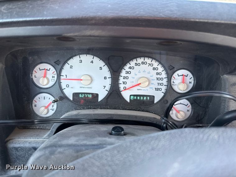 image for item EV7602 2005 Dodge Ram 2500 utility bed pickup truck