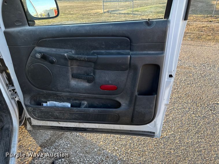 image for item EV7602 2005 Dodge Ram 2500 utility bed pickup truck