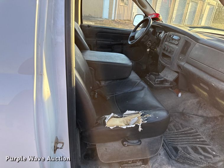 image for item EV7602 2005 Dodge Ram 2500 utility bed pickup truck