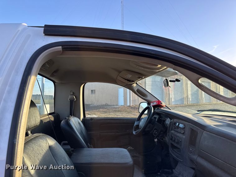 image for item EV7602 2005 Dodge Ram 2500 utility bed pickup truck