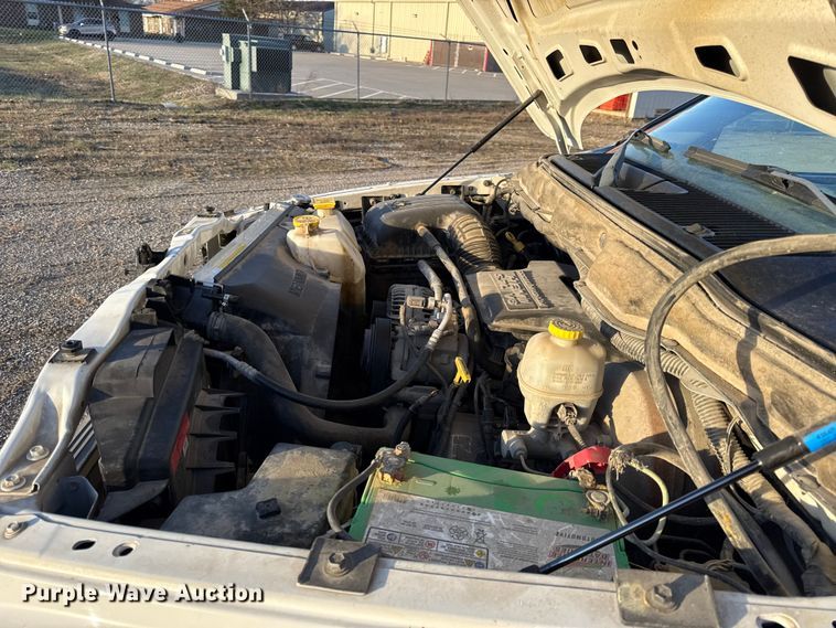 image for item EV7602 2005 Dodge Ram 2500 utility bed pickup truck