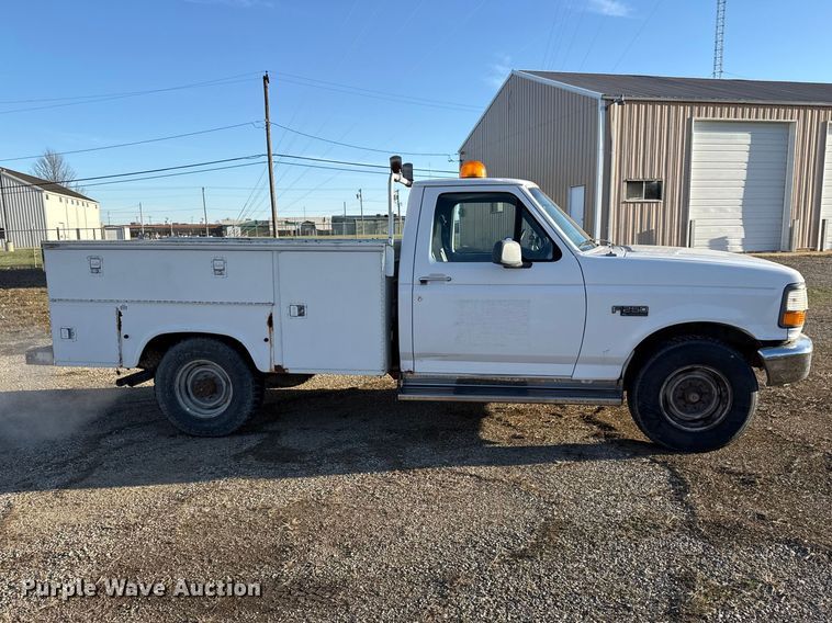 image for item EV7604 1996 Ford F250 utility bed pickup truck