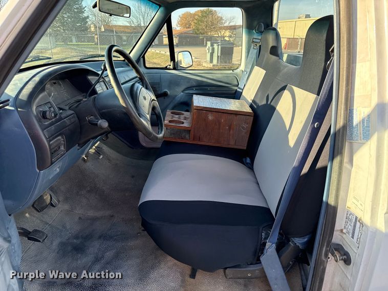 image for item EV7604 1996 Ford F250 utility bed pickup truck