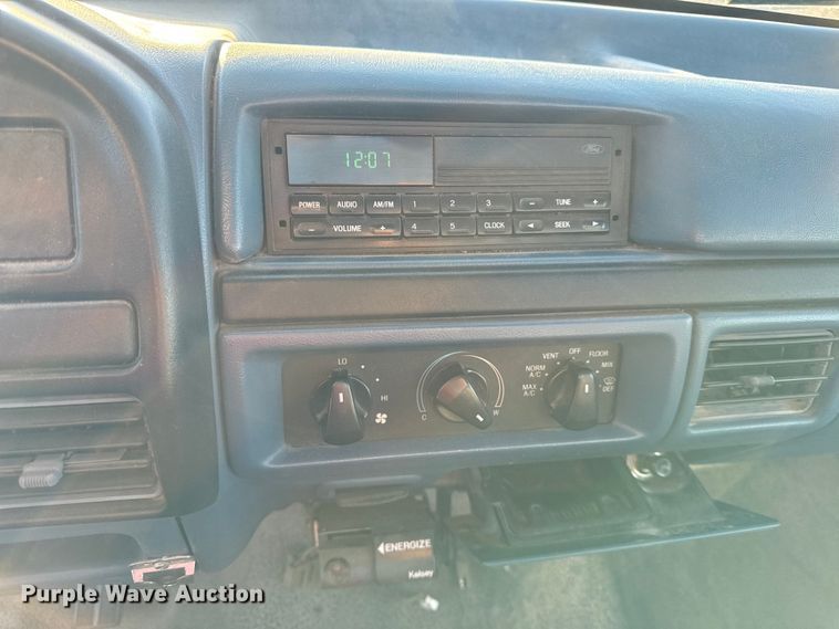 image for item EV7604 1996 Ford F250 utility bed pickup truck