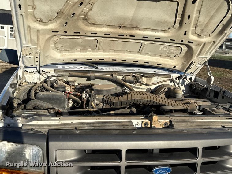 image for item EV7604 1996 Ford F250 utility bed pickup truck