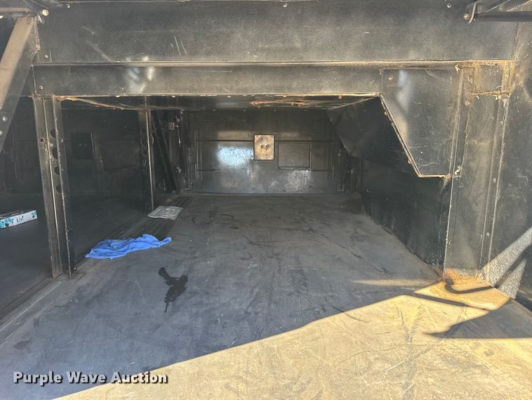 image for item FB0725 1999 Blue Bird Commercial Bus coach bus