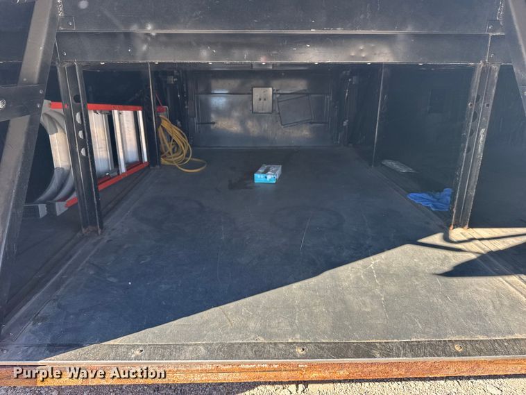 image for item FB0725 1999 Blue Bird Commercial Bus coach bus