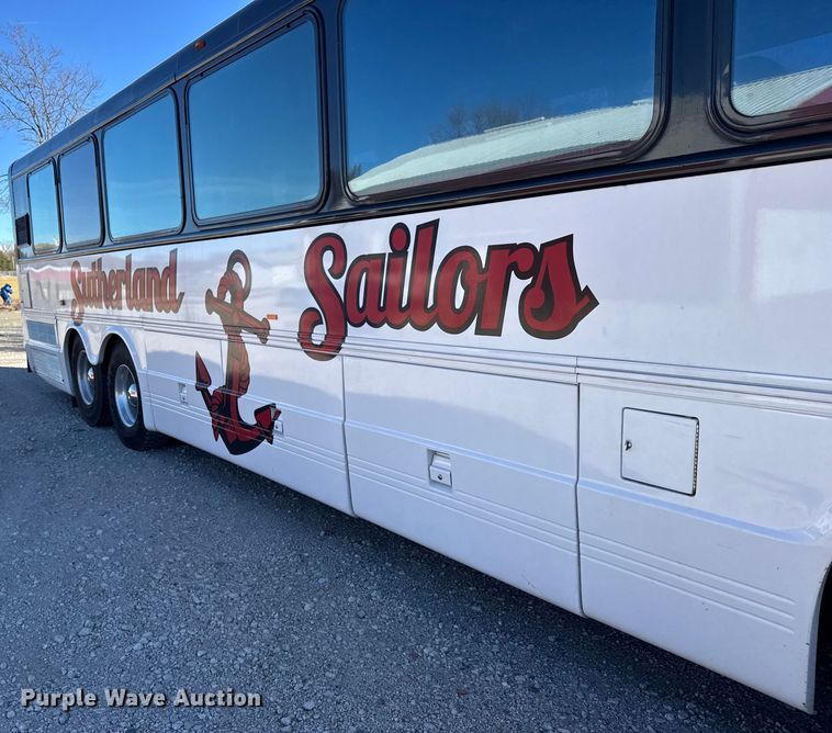 image for item FB0725 1999 Blue Bird Commercial Bus coach bus