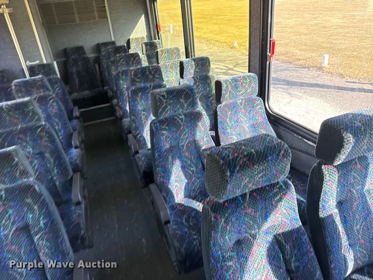 image for item FB0725 1999 Blue Bird Commercial Bus coach bus