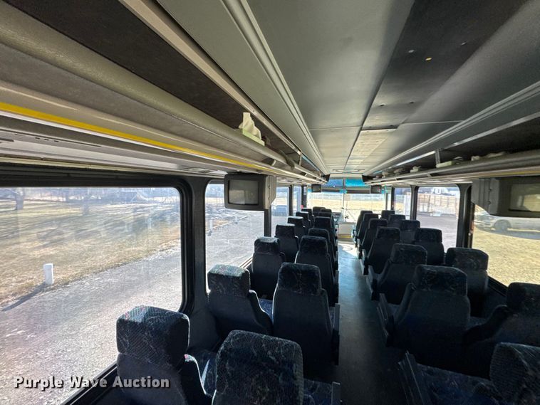 image for item FB0725 1999 Blue Bird Commercial Bus coach bus