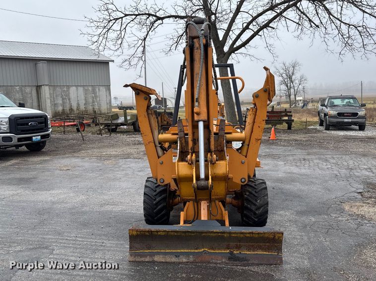 image for item FB3198 2001 Case 460 trencher