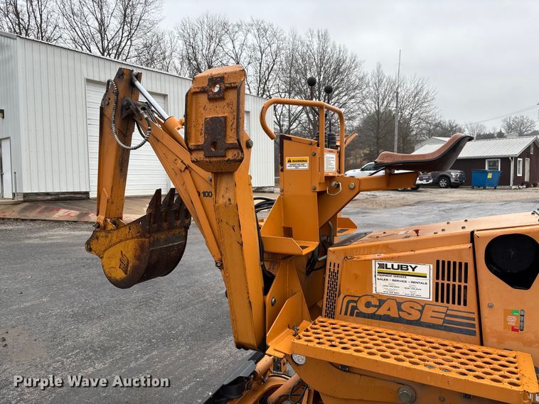 image for item FB3198 2001 Case 460 trencher