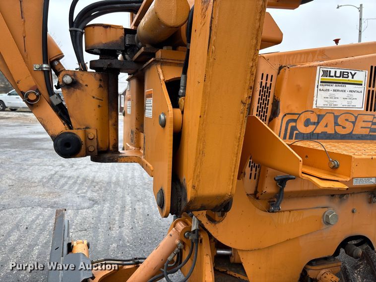 image for item FB3198 2001 Case 460 trencher