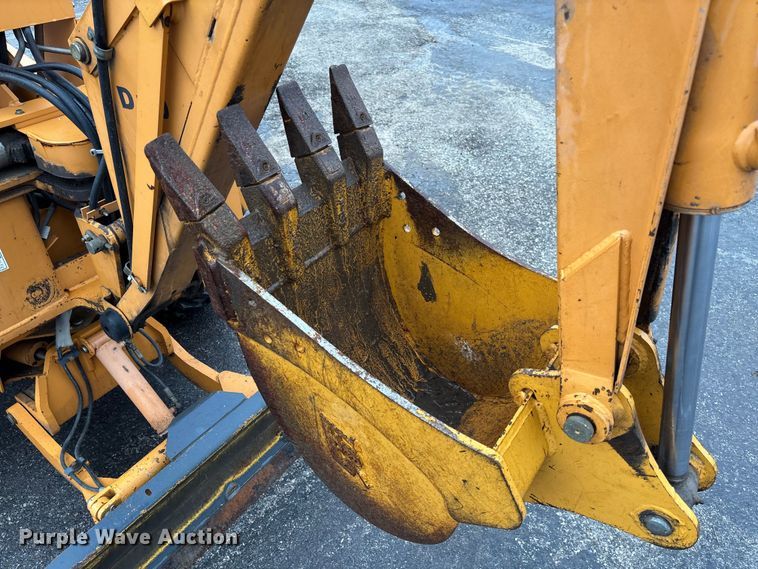 image for item FB3198 2001 Case 460 trencher