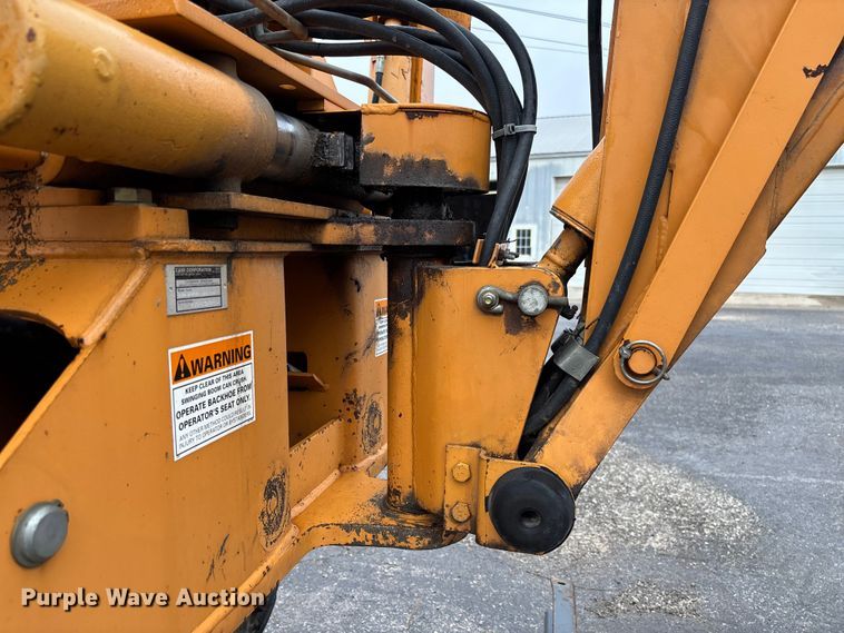 image for item FB3198 2001 Case 460 trencher