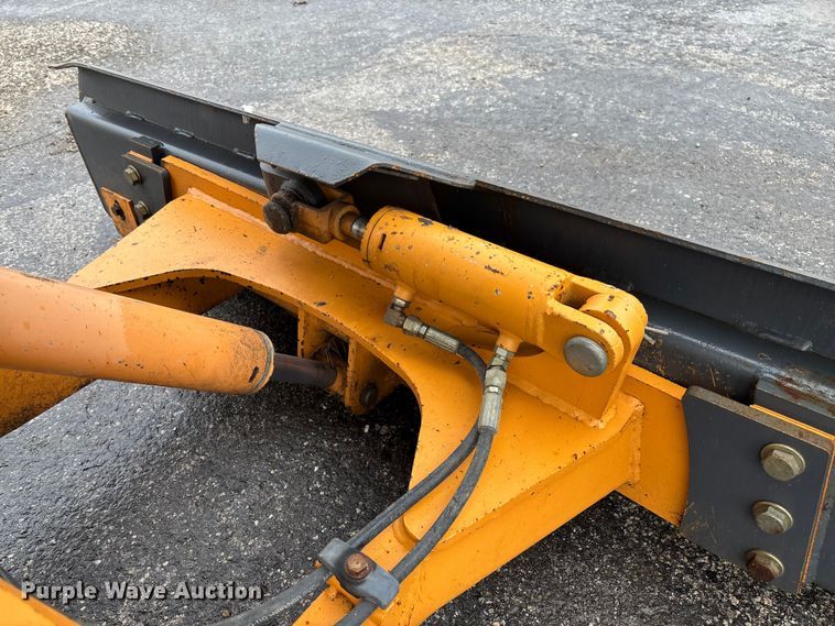 image for item FB3198 2001 Case 460 trencher