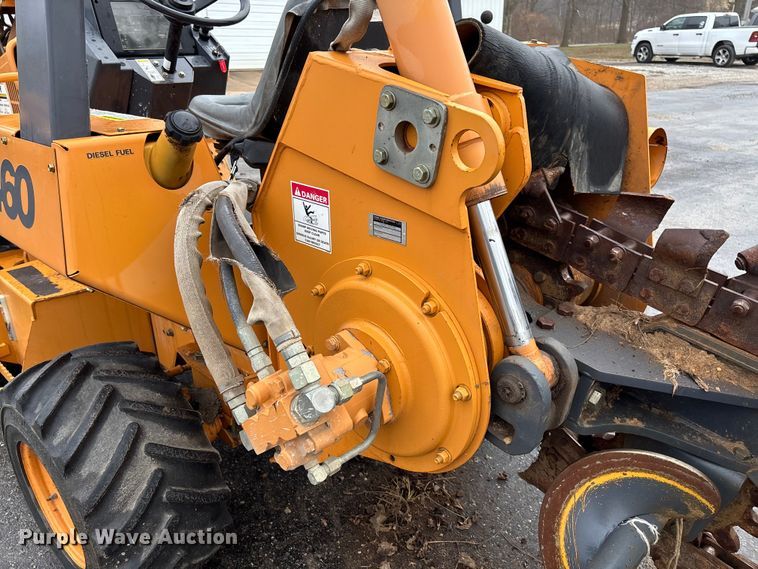 image for item FB3198 2001 Case 460 trencher