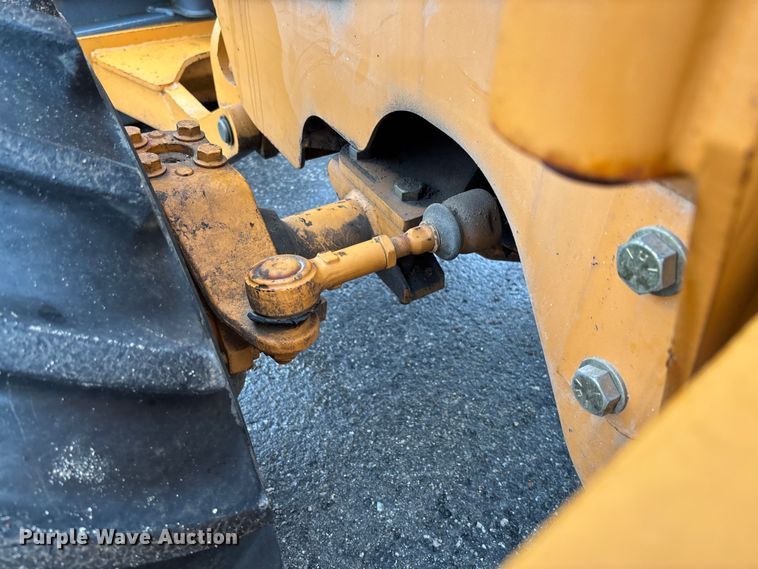 image for item FB3198 2001 Case 460 trencher