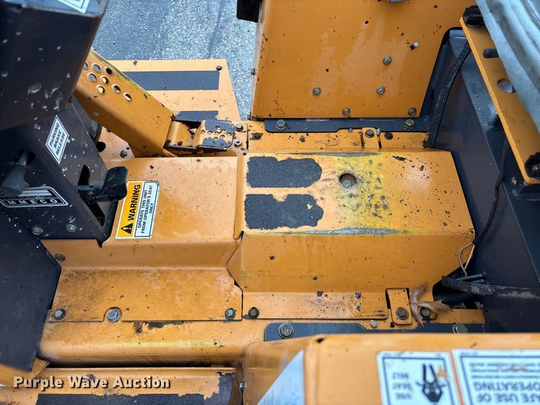 image for item FB3198 2001 Case 460 trencher