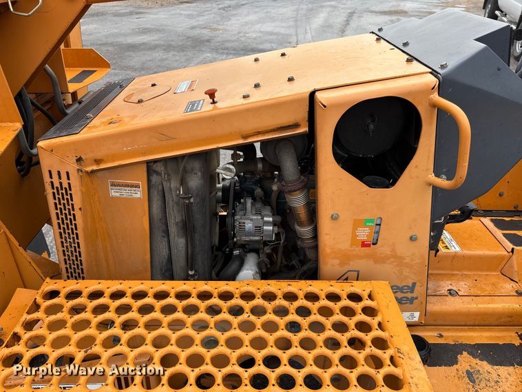 image for item FB3198 2001 Case 460 trencher