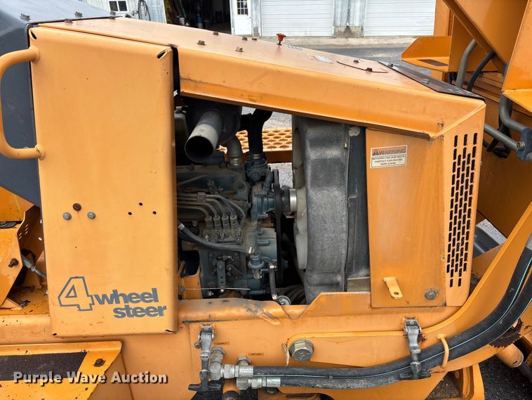 image for item FB3198 2001 Case 460 trencher