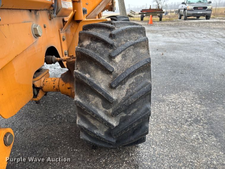 image for item FB3198 2001 Case 460 trencher