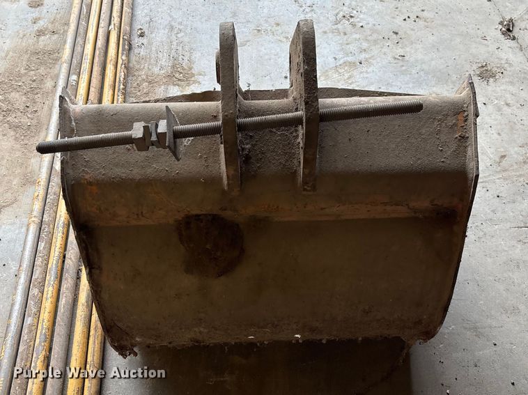 image for item FB3198 2001 Case 460 trencher