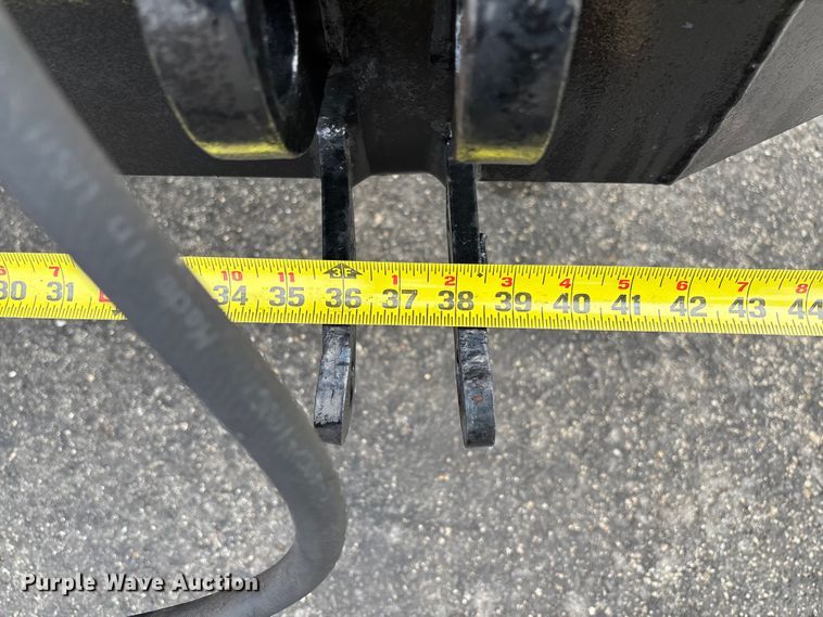 image for item FB3199 2002 International 4900 dump truck