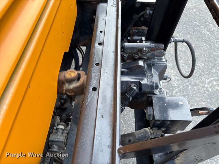 image for item FB3199 2002 International 4900 dump truck