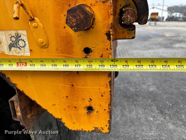 image for item FB3199 2002 International 4900 dump truck