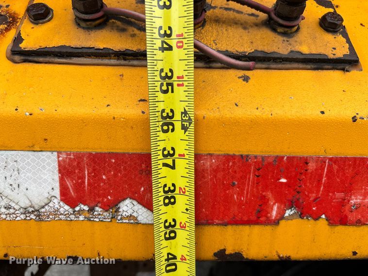 image for item FB3199 2002 International 4900 dump truck