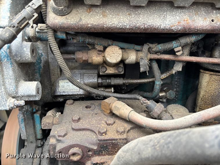 image for item FB3199 2002 International 4900 dump truck