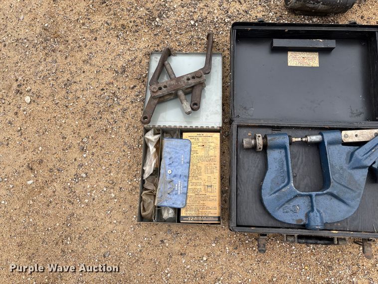 image for item FB3206 Tools