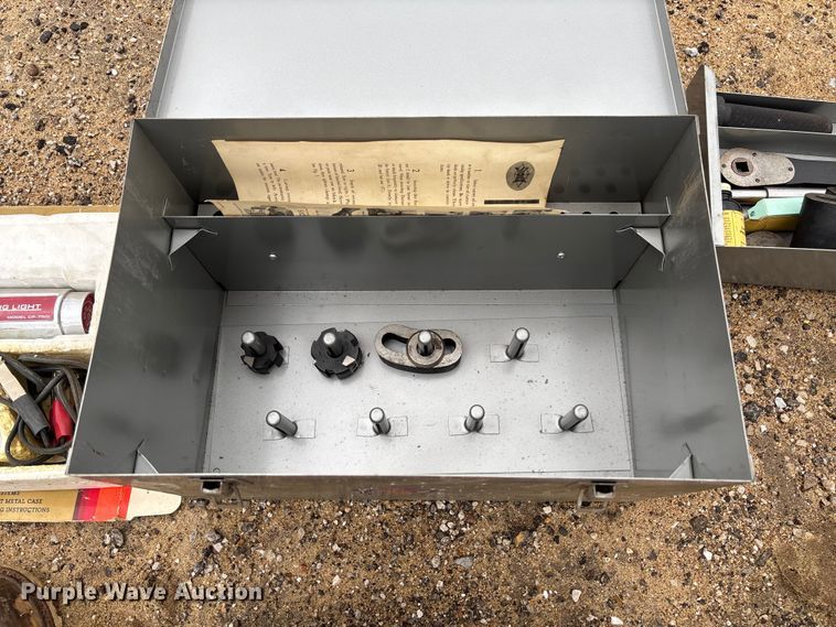 image for item FB3206 Tools