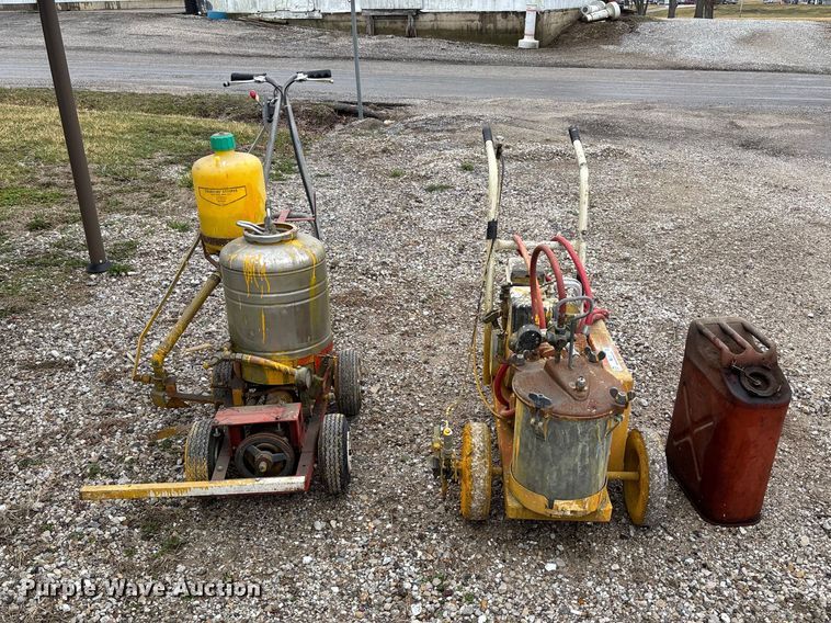 image for item FB3207 (2) paint sprayers
