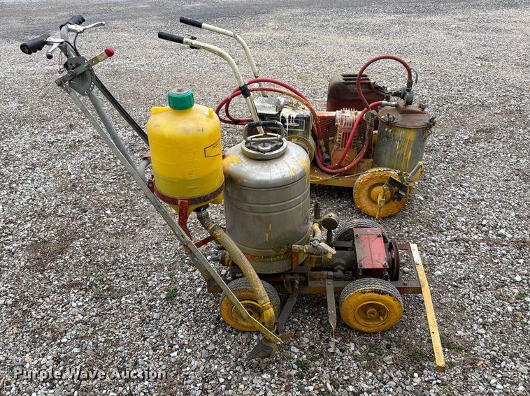 image for item FB3207 (2) paint sprayers
