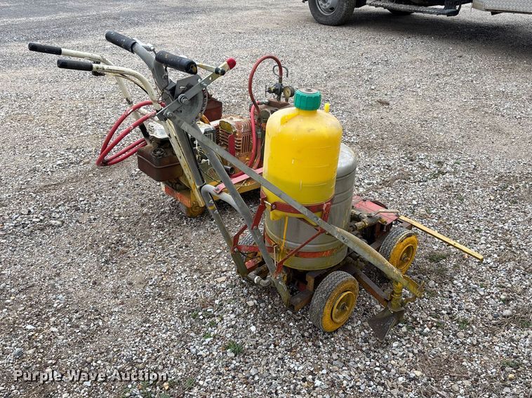 image for item FB3207 (2) paint sprayers