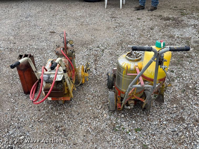 image for item FB3207 (2) paint sprayers