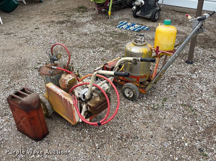 image for item FB3207 (2) paint sprayers