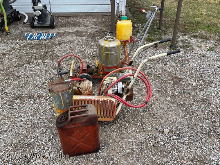 image for item FB3207 (2) paint sprayers